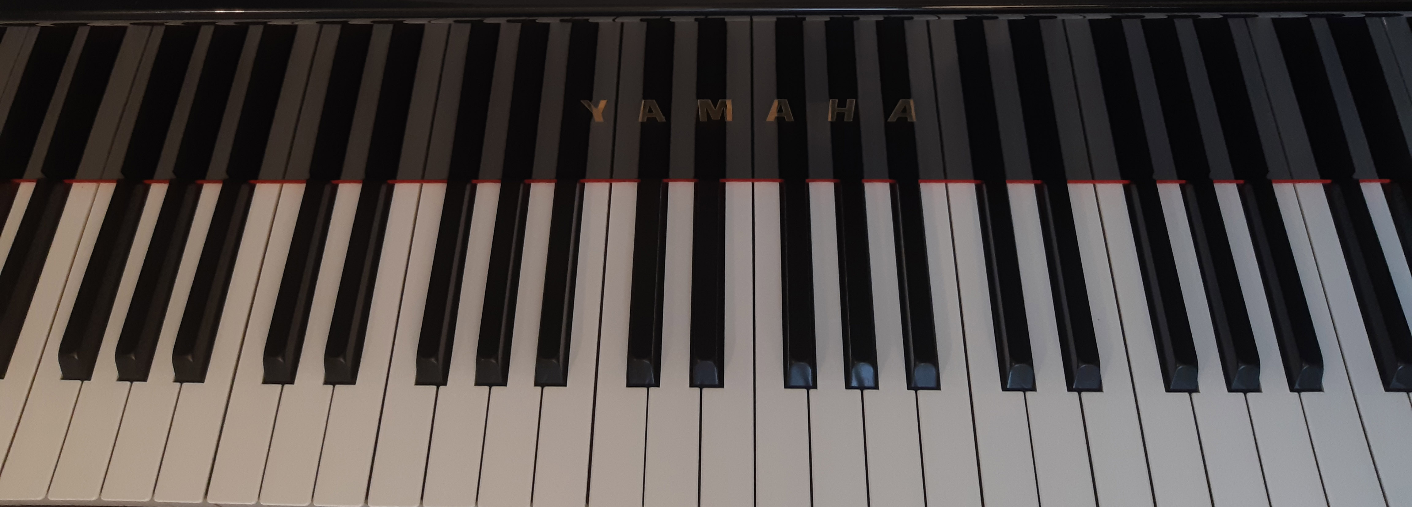 Piano keys yamaha